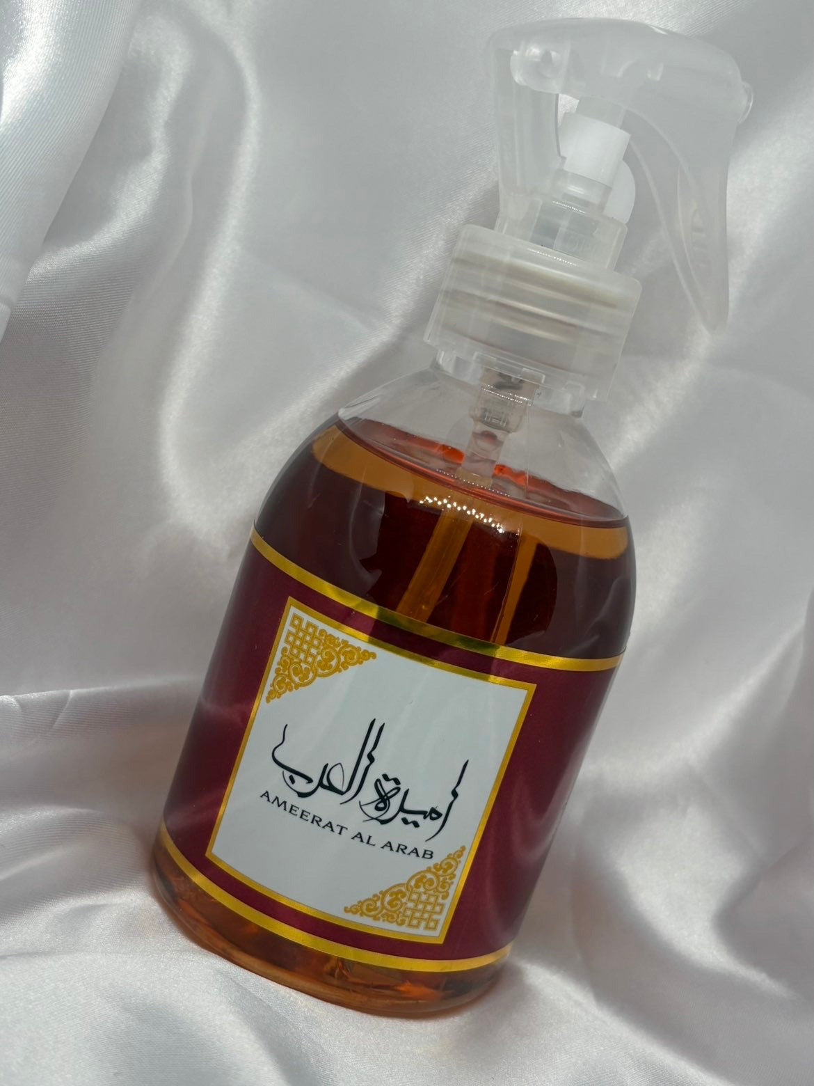 Ameerat Al Arab Rouge – Spray Textile et d’intérieur Parfumé 250 ml